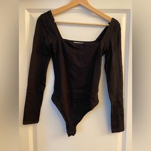 Contour Squareneck Longsleeve Bodysuit